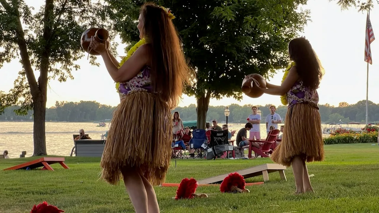 Polynesian Dancers